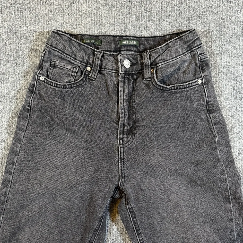Wild Fable Womens‎ 00 Black Super High-Rise Mom Jeans Distressed Denim